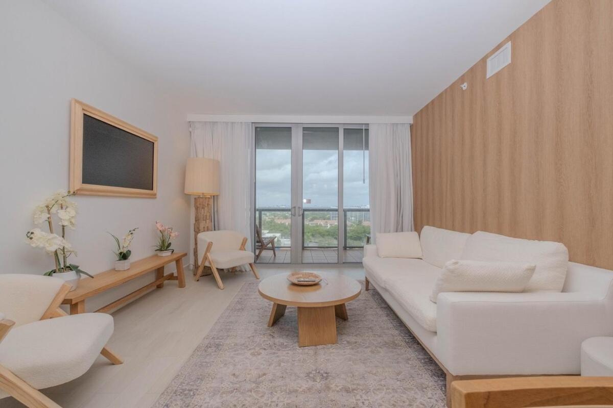 2B 2B Luxury Ocean Views Apt In Hallandale Beach Διαμέρισμα Εξωτερικό φωτογραφία